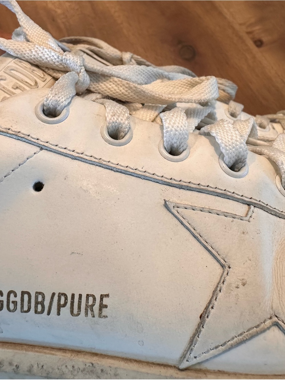 Golden Goose White Leather Low-Top Pure Star Sneakers - Picture 6 of 6